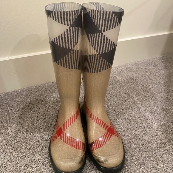 Burberry Check Rain Boots Size 38 8US - Picture 1 of 5